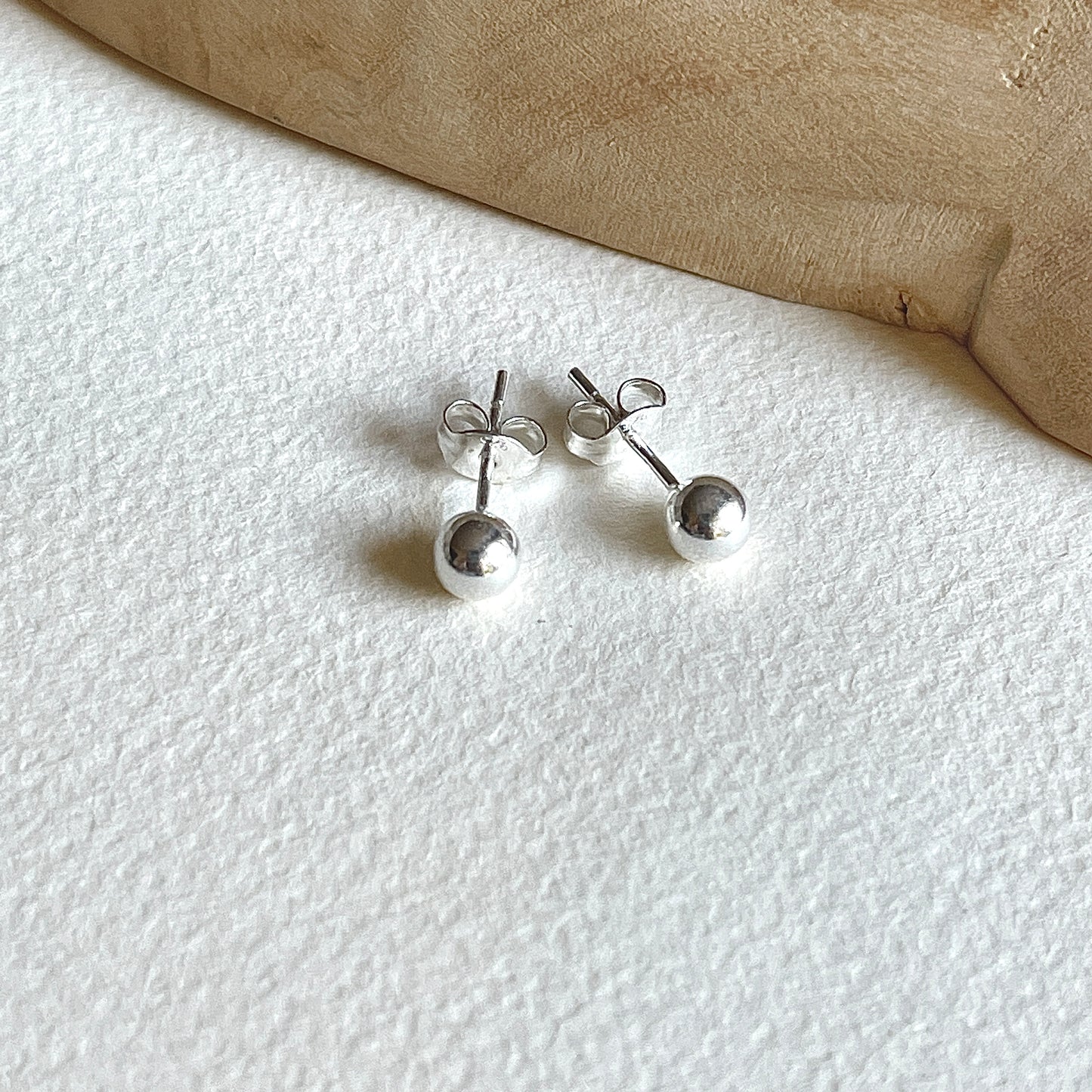 925 Sterling Silver Small to Big Polished Ball Stud Earrings in Size 2mm, 3mm, 4mm, 5mm, 6mm and 7 mm Diameter