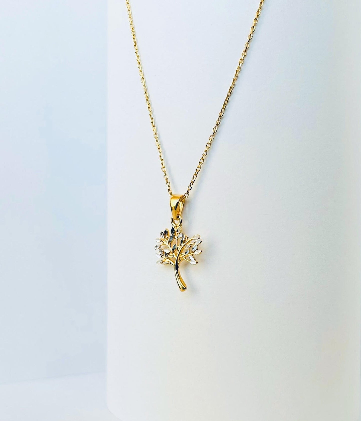Tree of life Necklace, gold necklace or women Image 1
