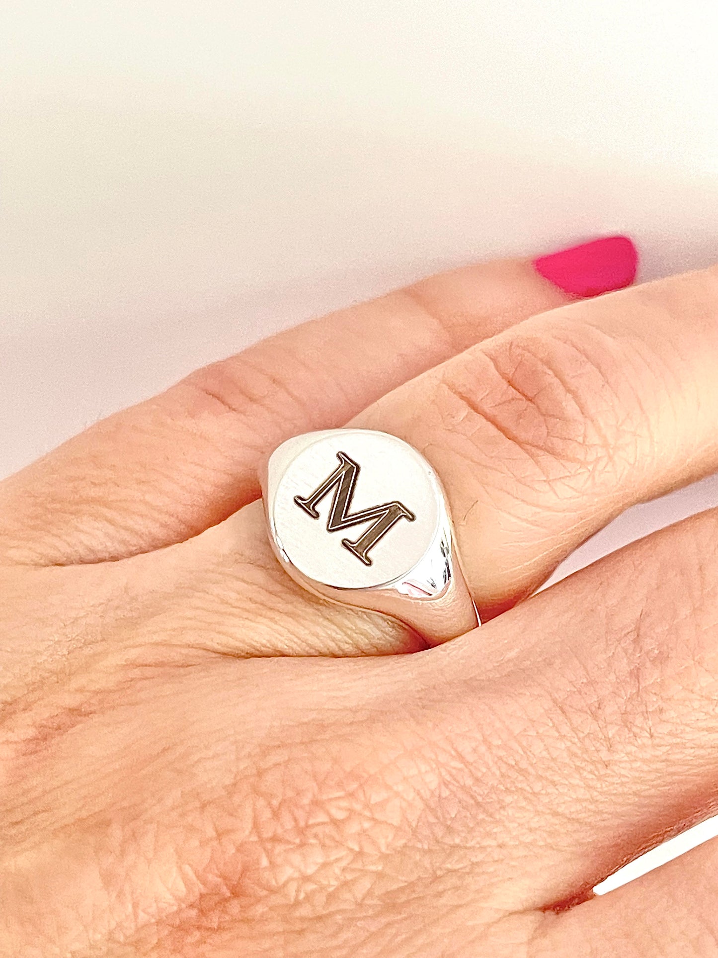 Sterling silver round signet ring Image 1