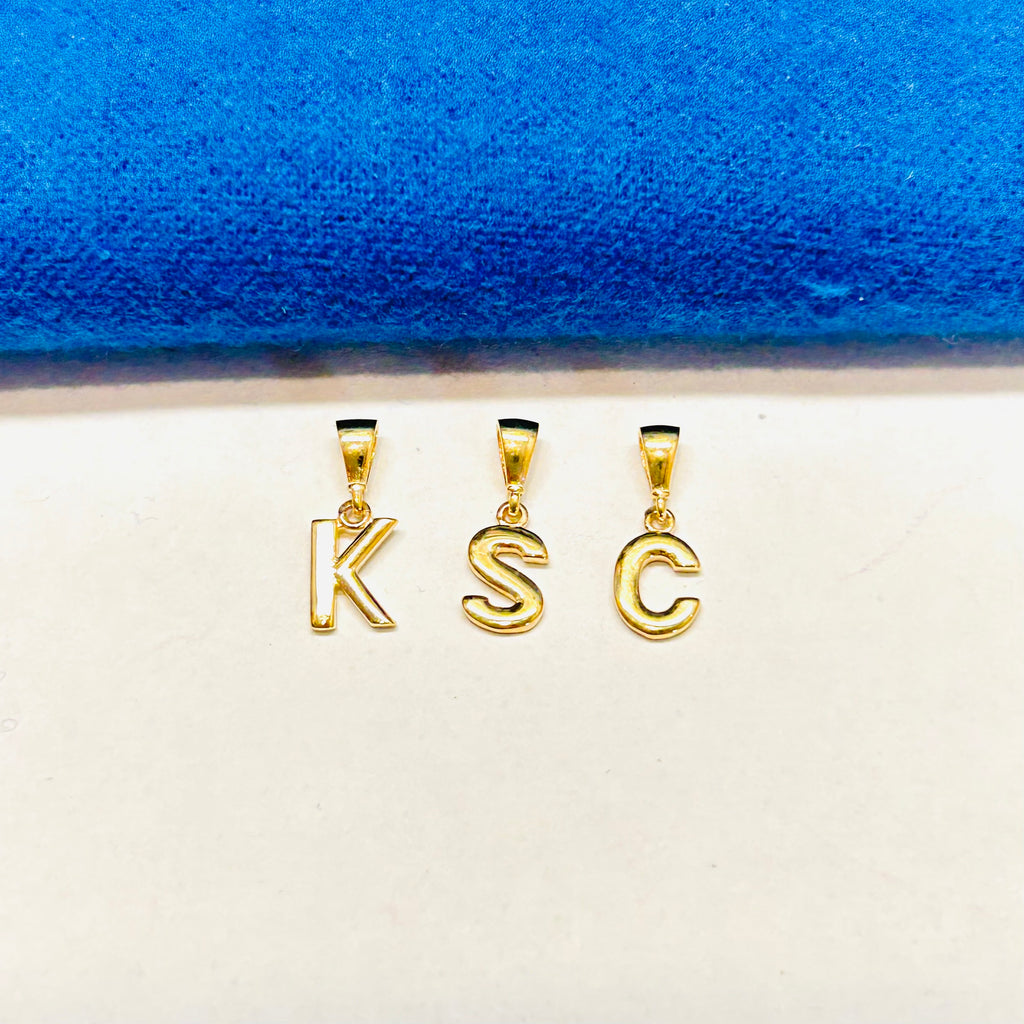 10k gold Initial Charm, Gold letters