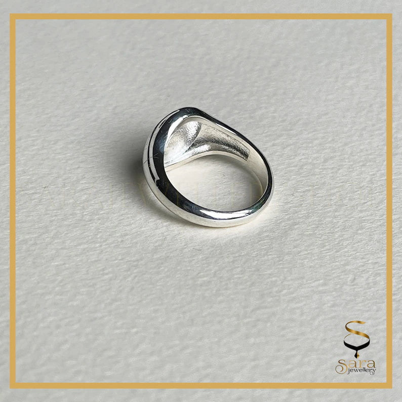 Personalized initial ring| Sterling silver signet ring|  letter ring
