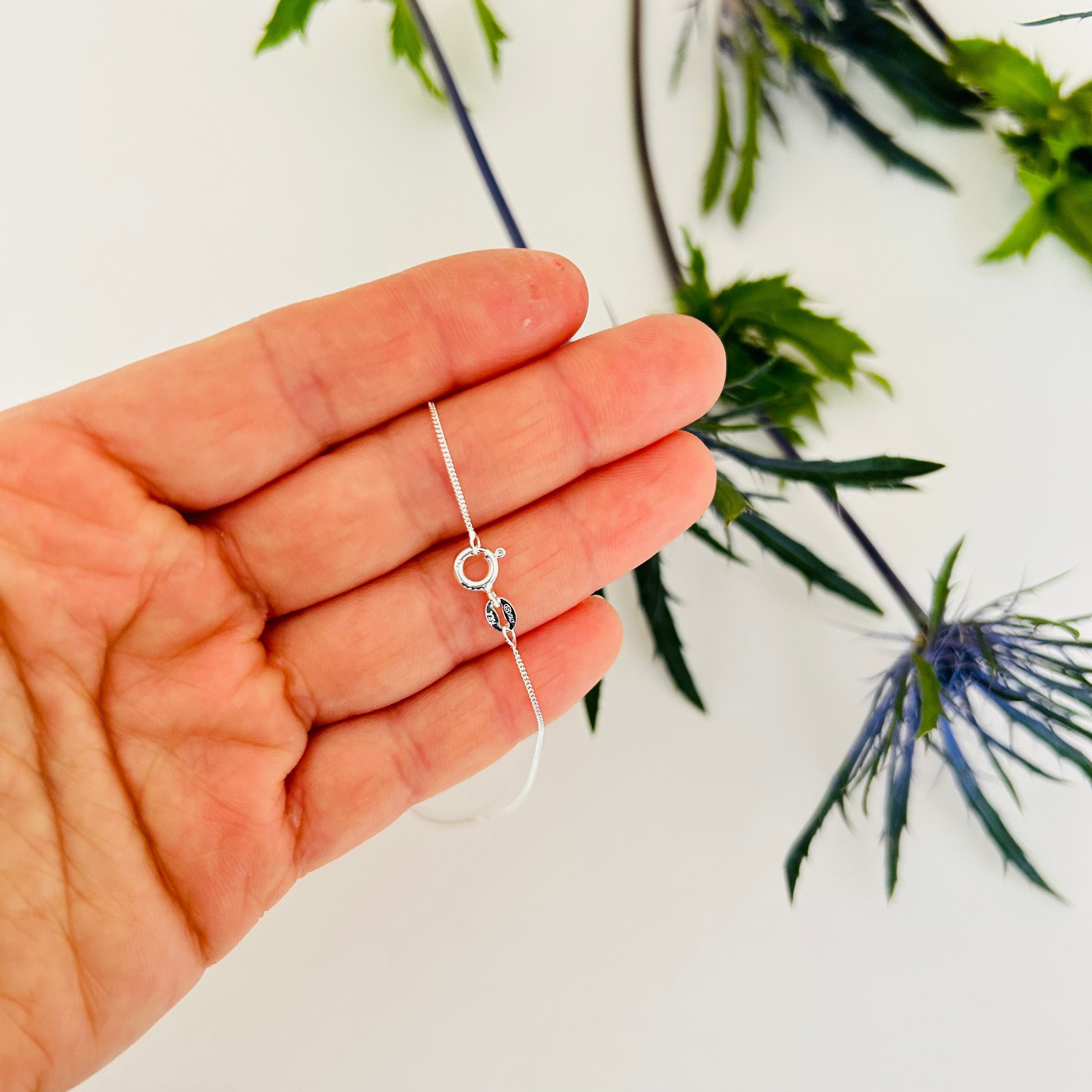 silver curb chain 0.9mm Image 3